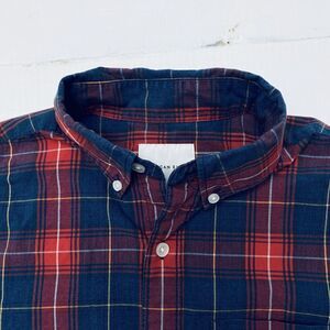 American Eagle Shirt Men Small Red Blue Plaid Classic Fit 100% cotton